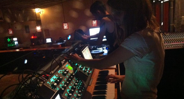 Bar Americas Electronic DJ Club Guadalajara