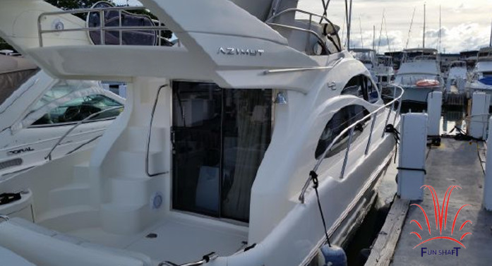 funshaft Azimut 42 Rental