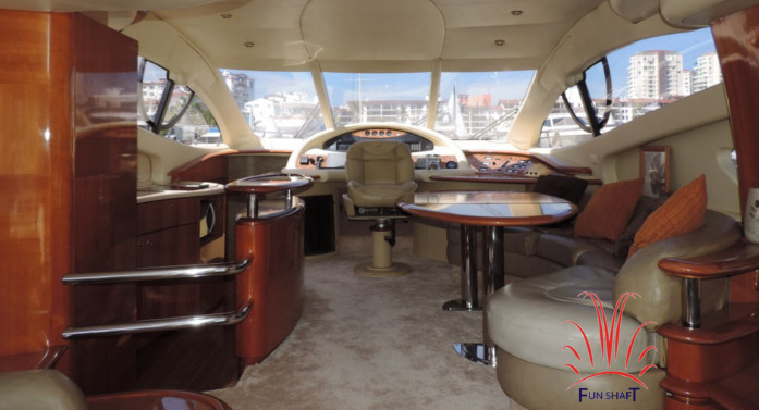 funshaft Azimut 58 Rental
