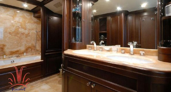 funshaft Benetti 120 Rental