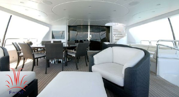 funshaft Benetti 120 Rental