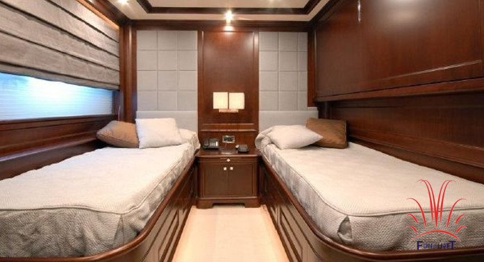 funshaft Benetti 120 Rental