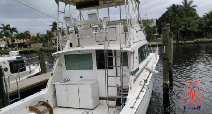 funshaft Bertram 38 Rental